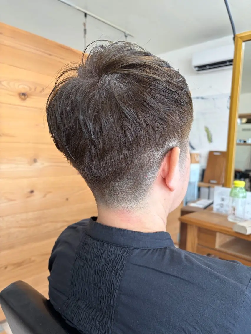 ショート カット ヘアカラー 河村 あいりのヘアスタイル