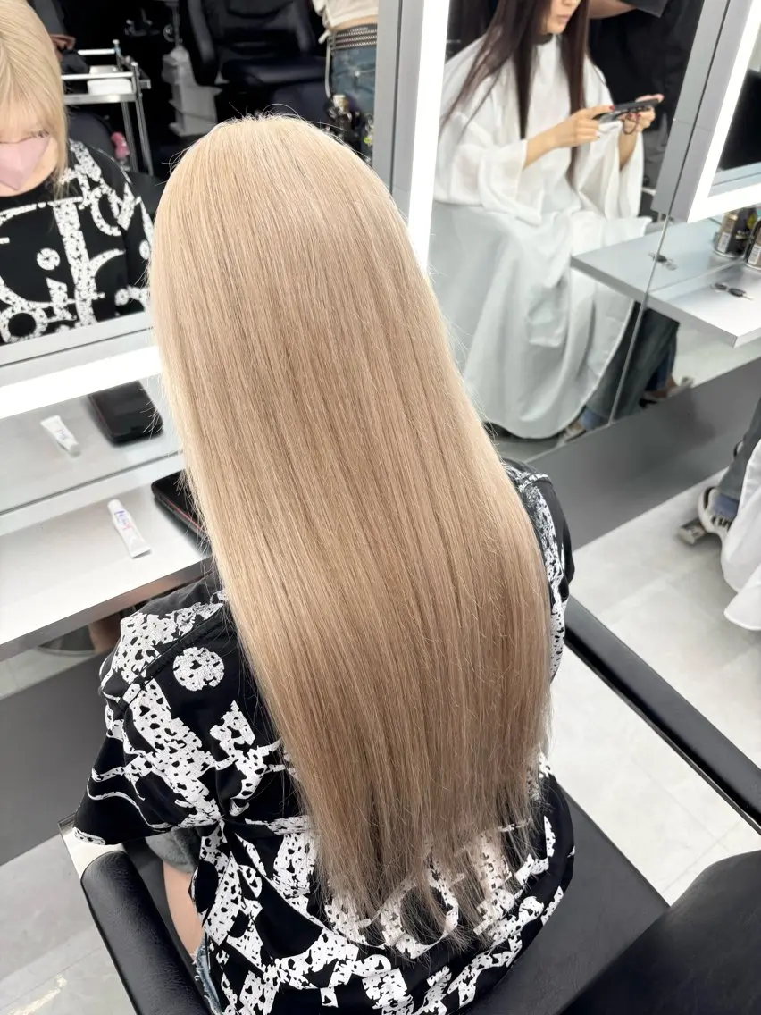 ロング カラー ヘアアレンジ エクステ TACE AYANOのヘアスタイル