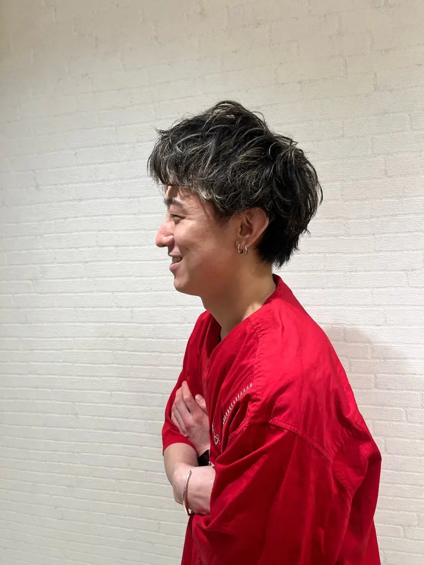 カラー メンズ メンズハイライト ハイライトカラー ヘアカラー ハイトーンカラー🎀 はなえのヘアスタイル
