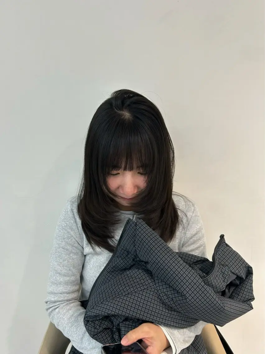 セミロング LANAdesign bleach 🪐のヘアスタイル