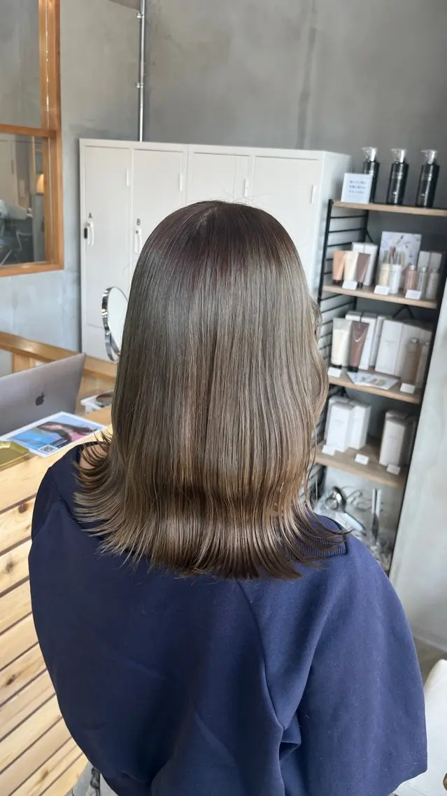 カラー 田中 萌のヘアスタイル