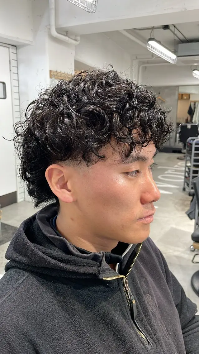 メンズ メンズパーマ マレットヘア ✂︎barber✂︎ Hideのヘアスタイル