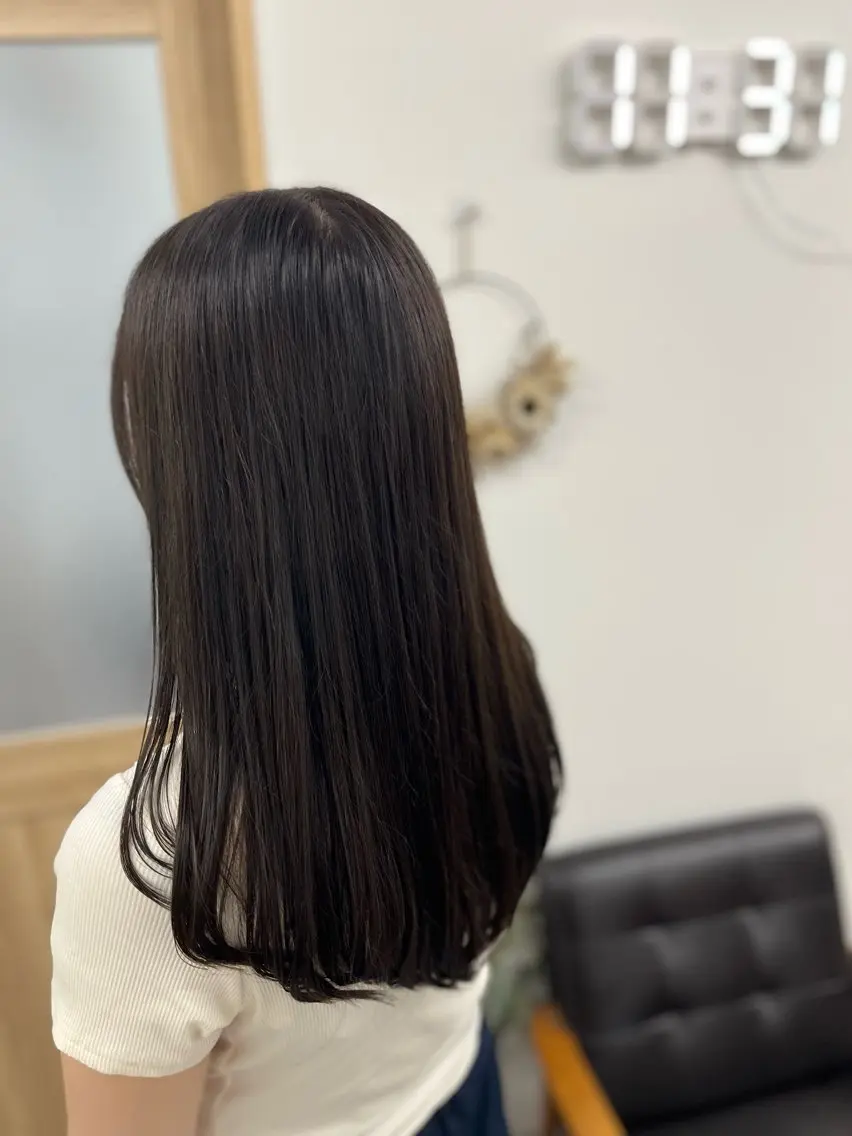 ロング カラー グレージュ オリーブグレージュ オリーブグレー カット ヘアカラー トリートメント 🫧ぷる艶カラー🫧 Yuubi🦩のヘアスタイル