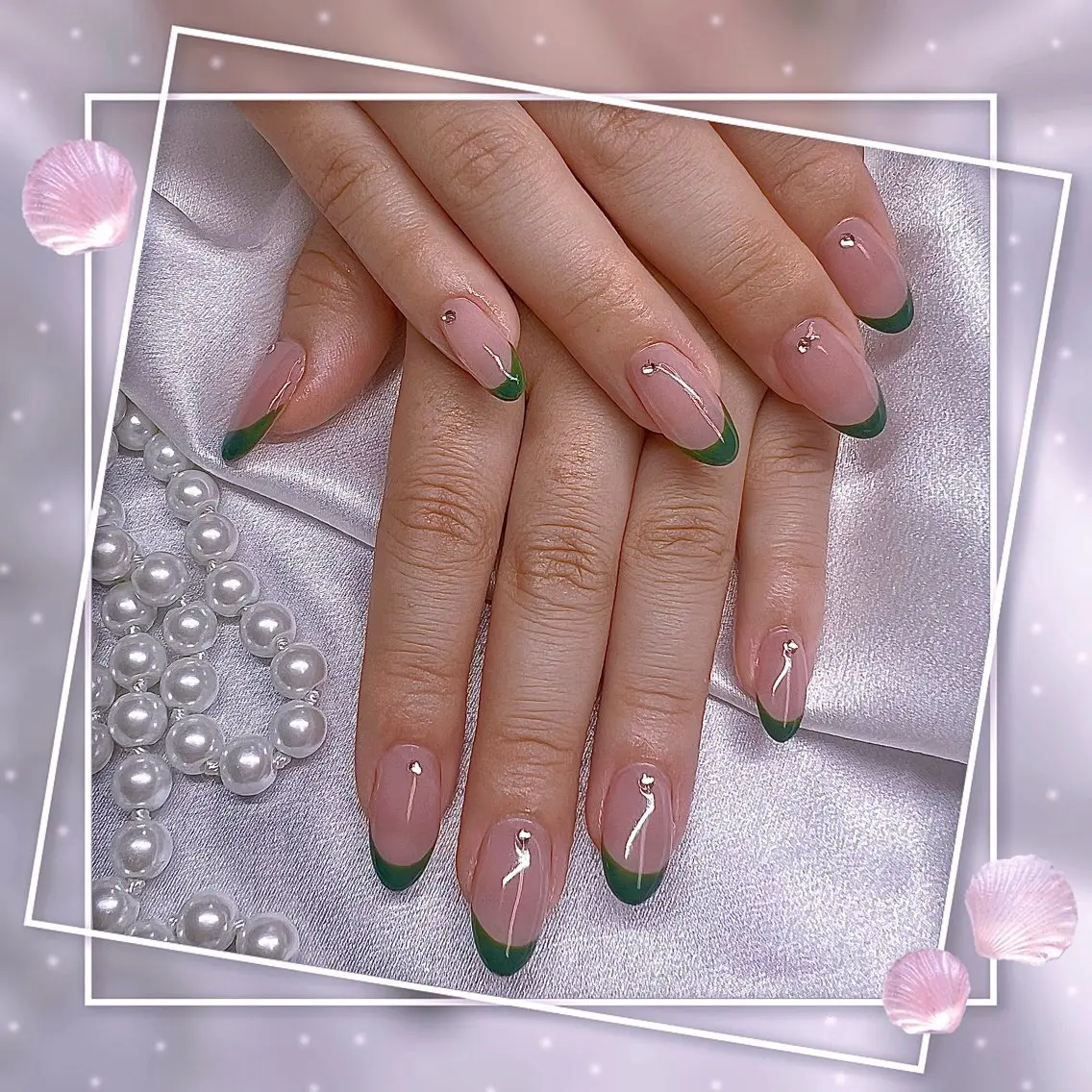 ネイル フレンチネイル グラデーション キラキラネイル 韓国ネイル マグネットネイル Chill Nailsalonのネイルデザイン