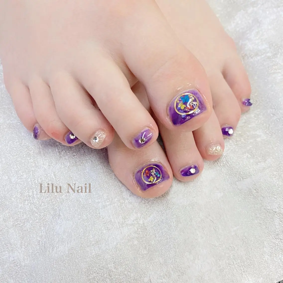 ネイル ニュアンスネイル モチの良さ◉ フィルインネイル♡のネイルデザイン