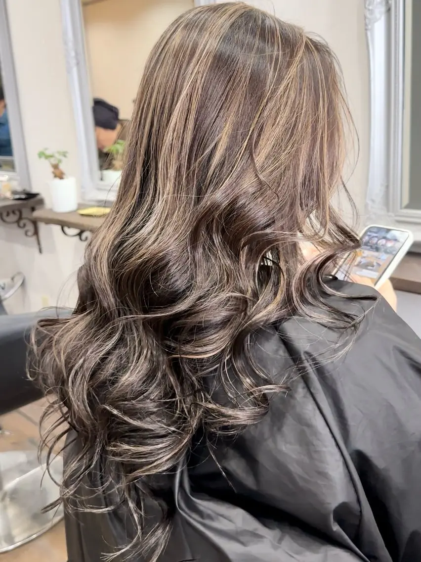 セミロング カラー カット ヘアカラー _WHITE本通店 喜多村天斗のヘアスタイル