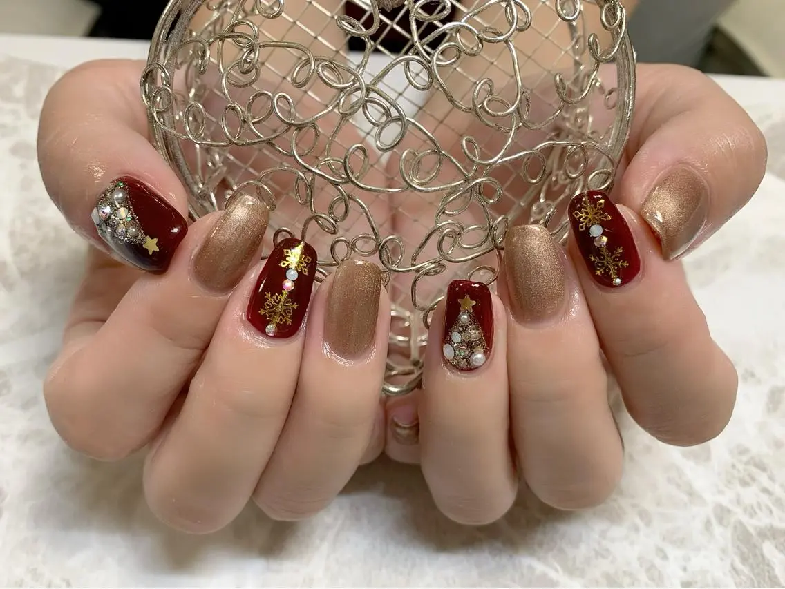 ネイル 冬ネイル クリスマス ハンドネイル Viva Joieのネイルデザイン