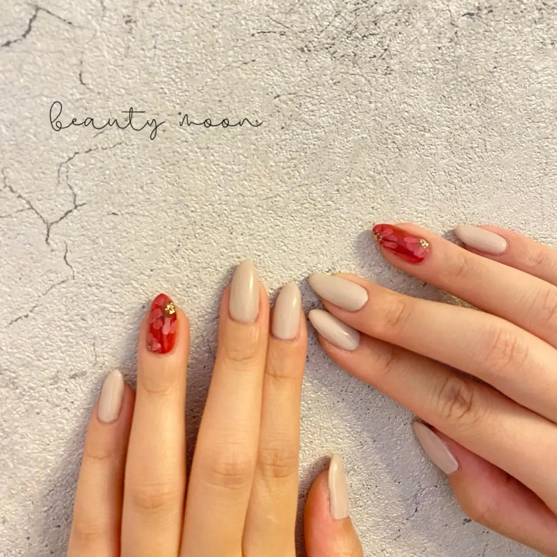 ネイル アートネイル ボルドー 黄色 ハンドネイル beauty ☪︎moonのネイルデザイン