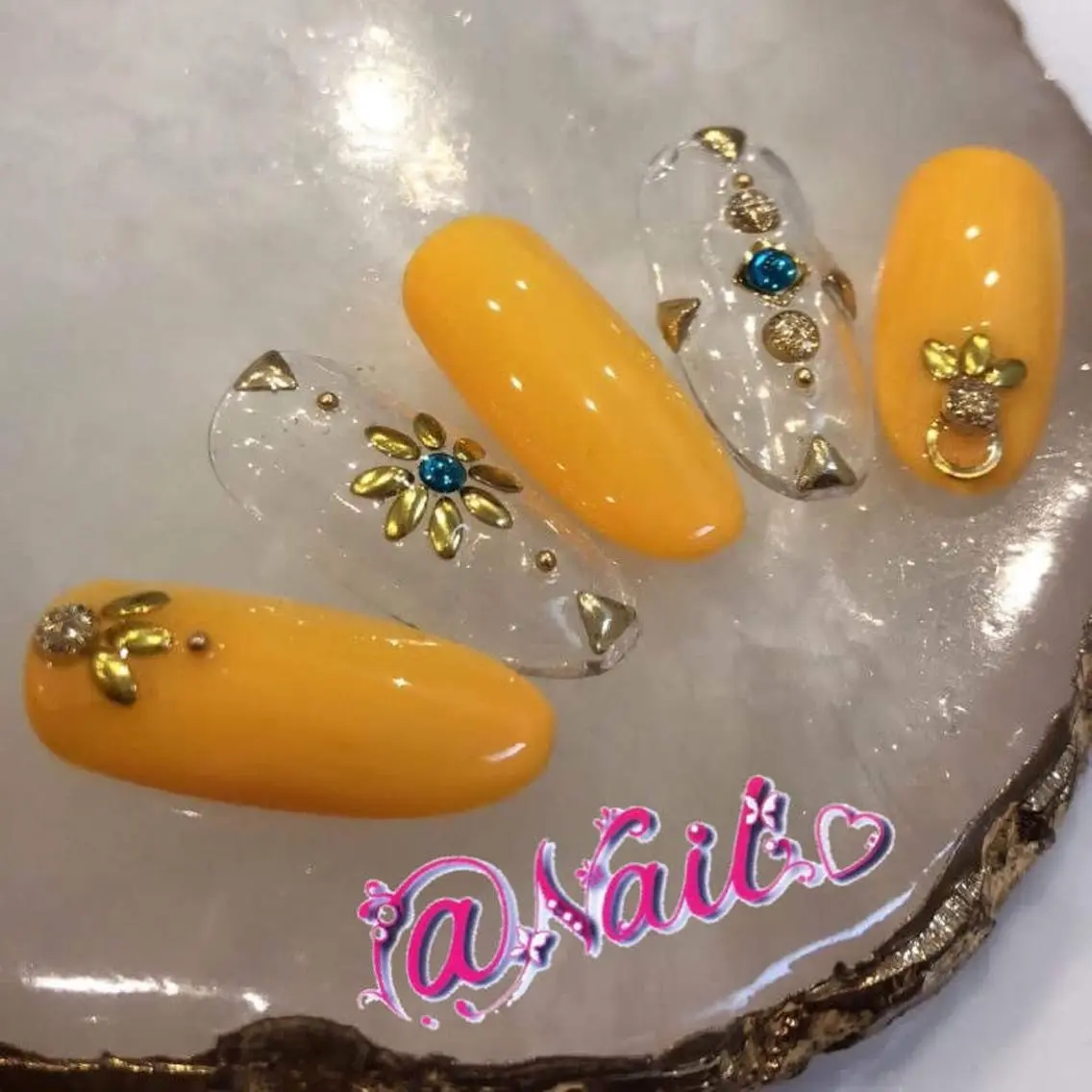 ネイル ネイルチップ 小尾 栞のネイルデザイン