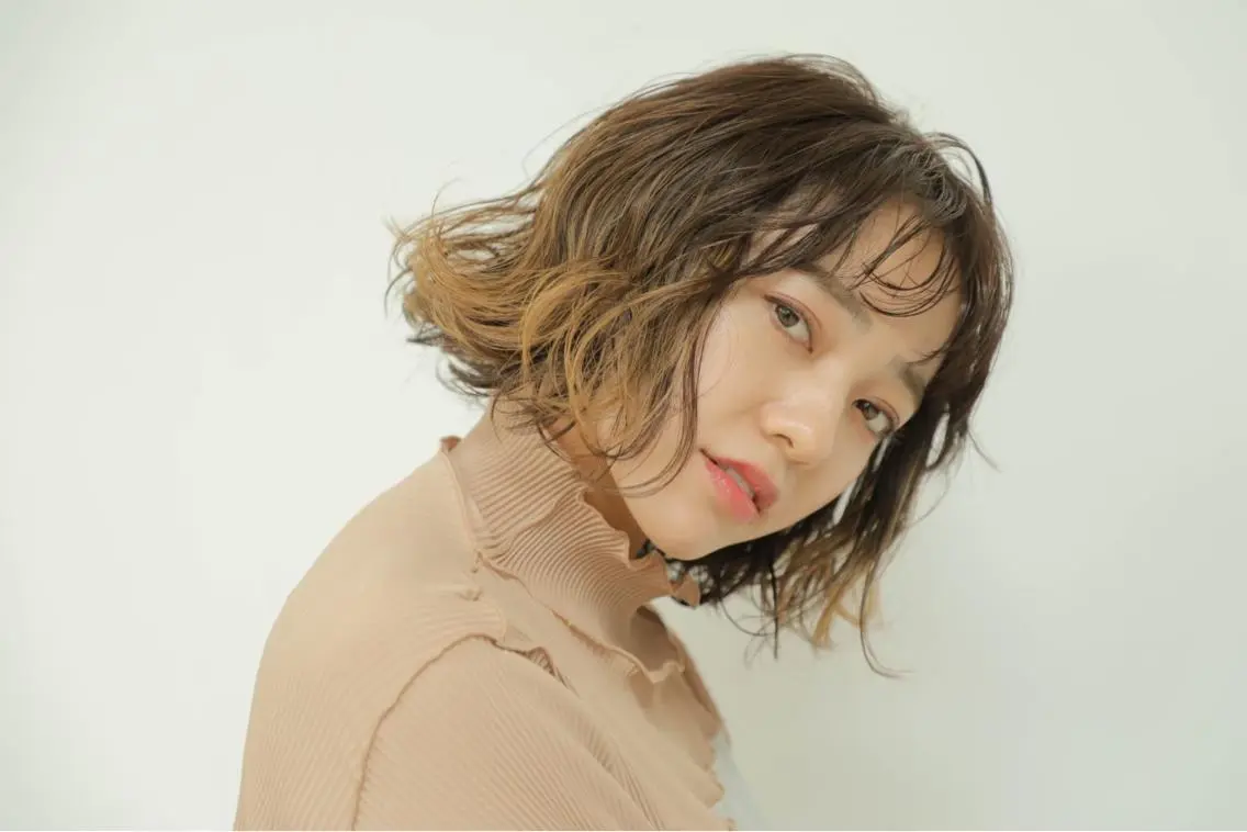 マツエク・マツパ 谷 なづきのヘアスタイル