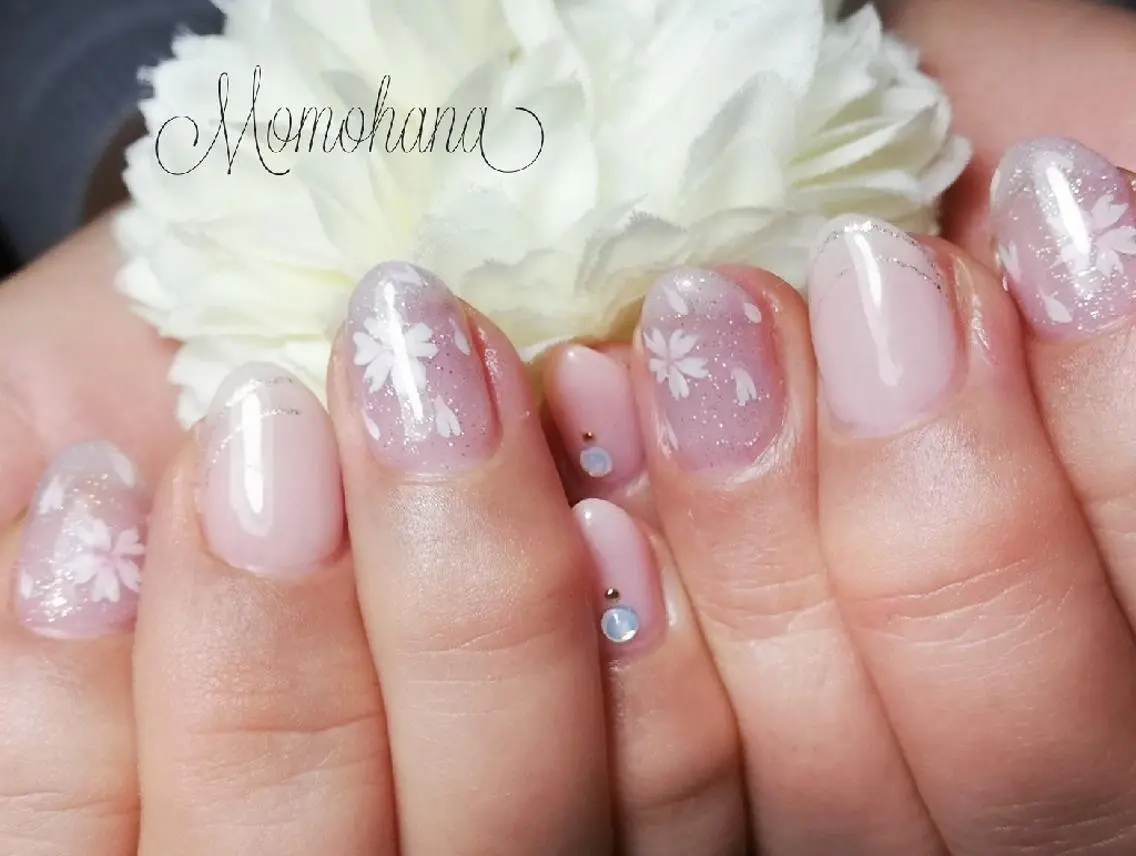 ネイル momohana  のネイルデザイン