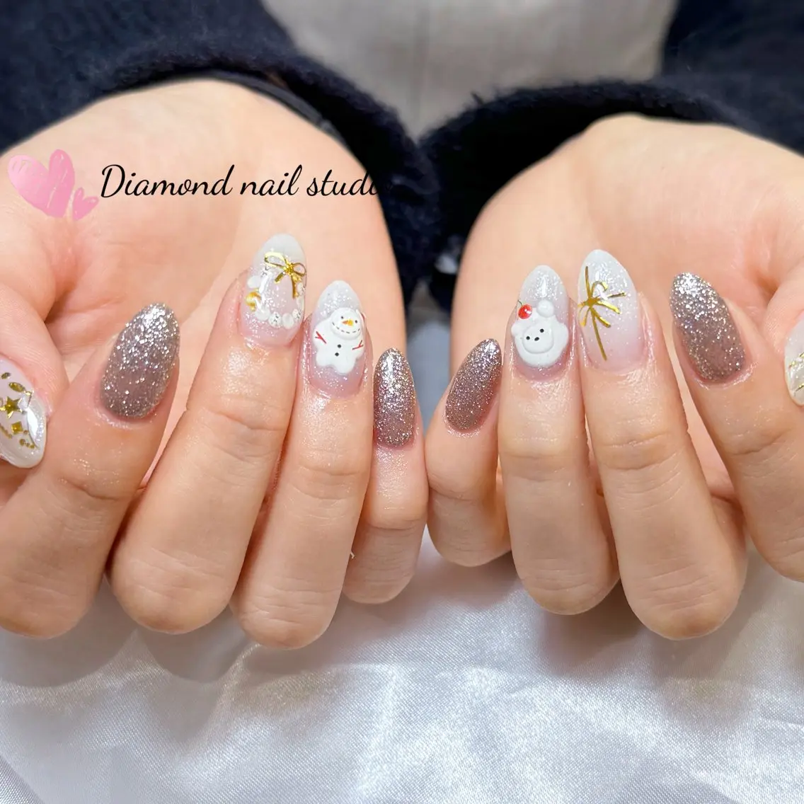 ネイル アートネイル オーロラネイル フラッシュネイル ガーリー キラキラネイル ハンドネイル Una NAILMANAMIのネイルデザイン