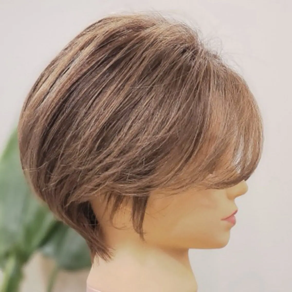 ショート カラー シ マのヘアスタイル