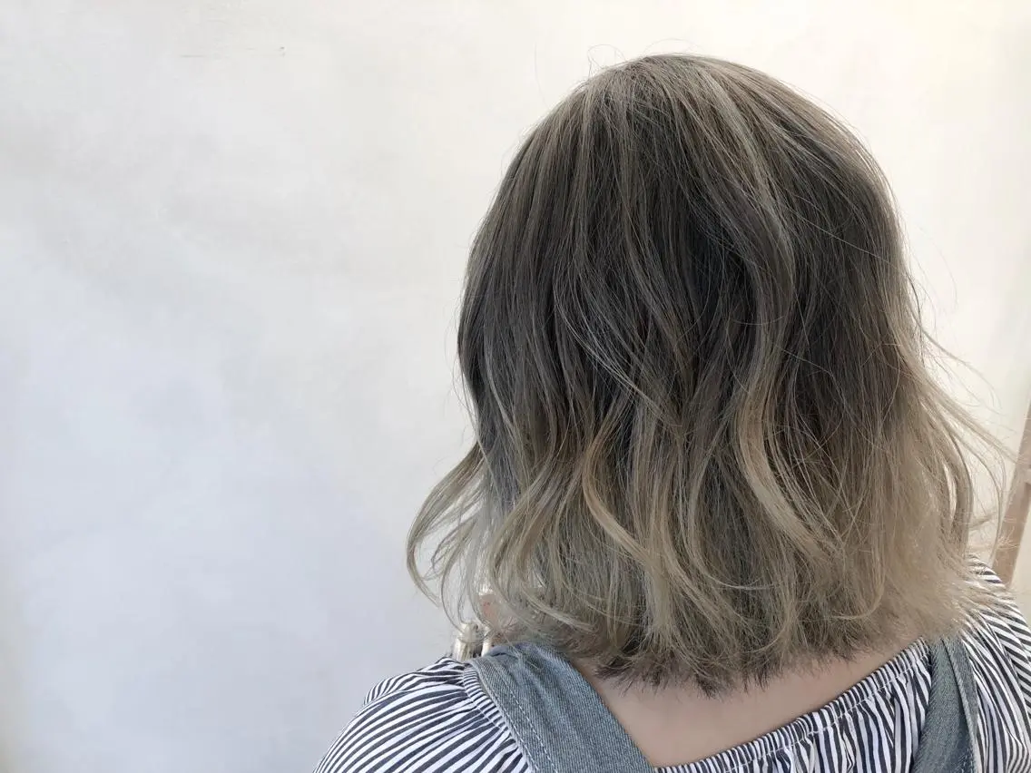 ミディアム カラー グラデーションカラー 外国人風カラー ヘアカラー いしだ みさきのヘアスタイル
