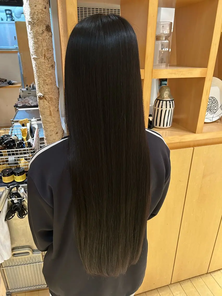 ロング パーマ 縮毛矯正 大窪 菜月のヘアスタイル