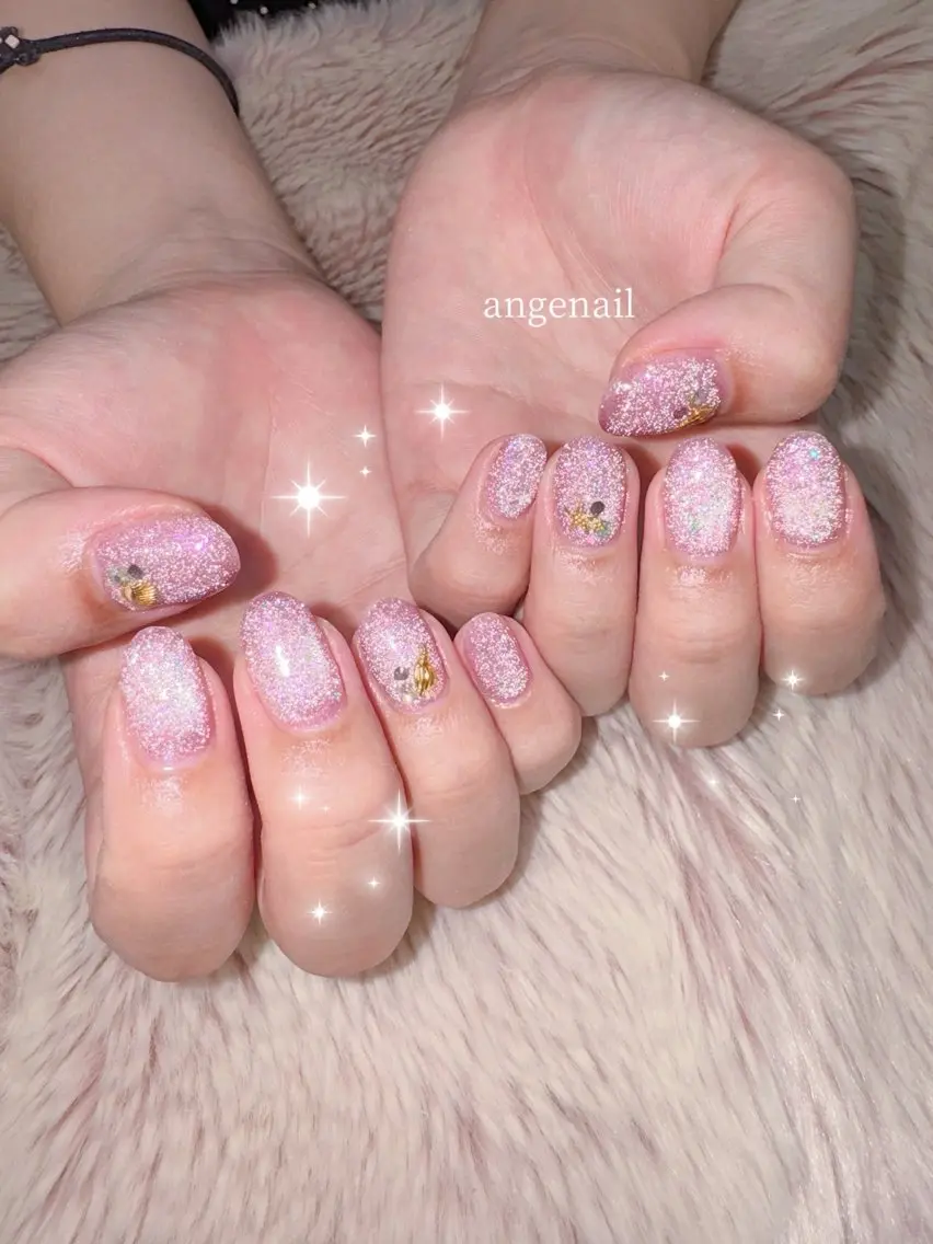 ネイル ハンドネイル オーナーネイリスト MAKIのネイルデザイン