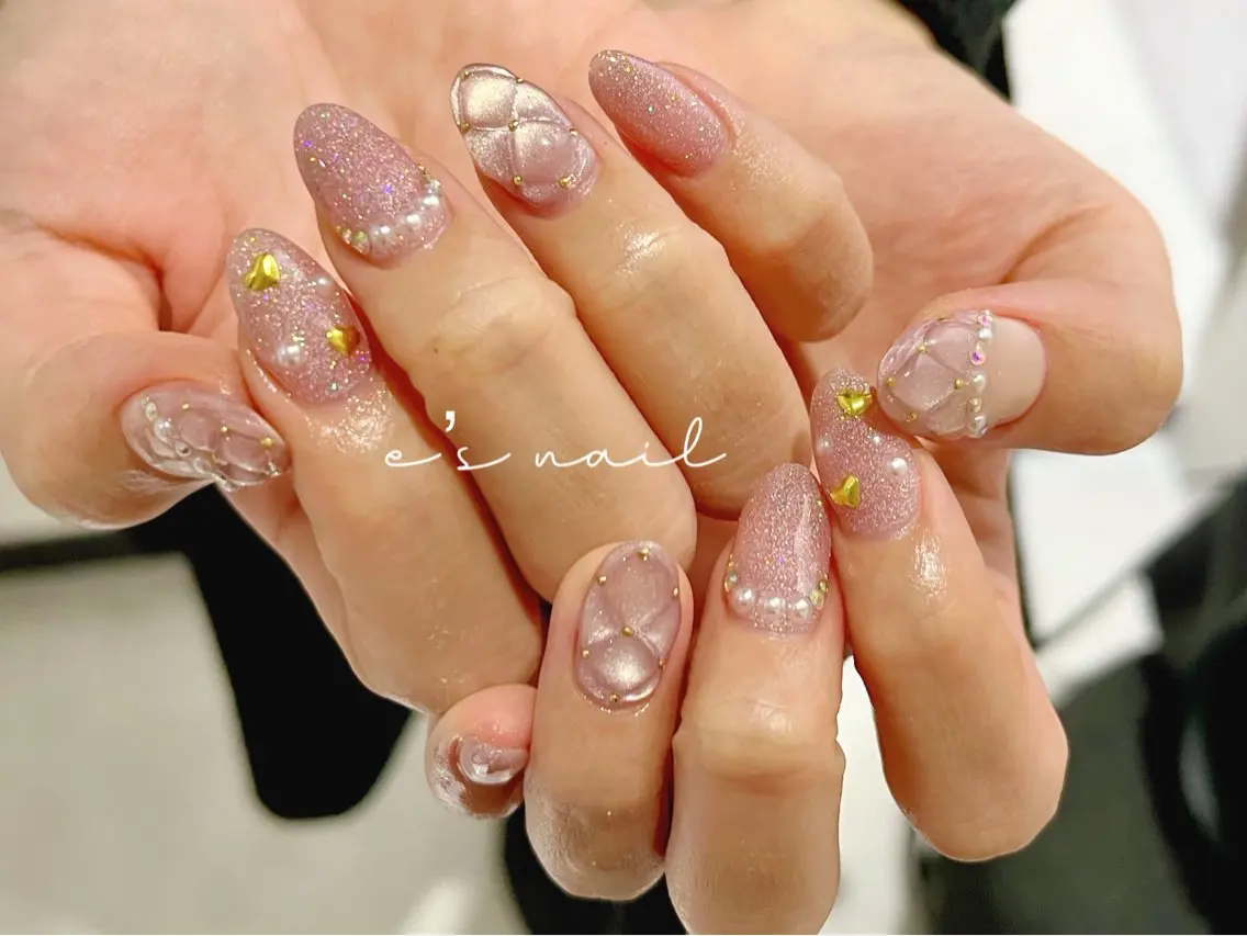 ネイル ハンドネイル ハンドケア e’s nail Lumièreのネイルデザイン