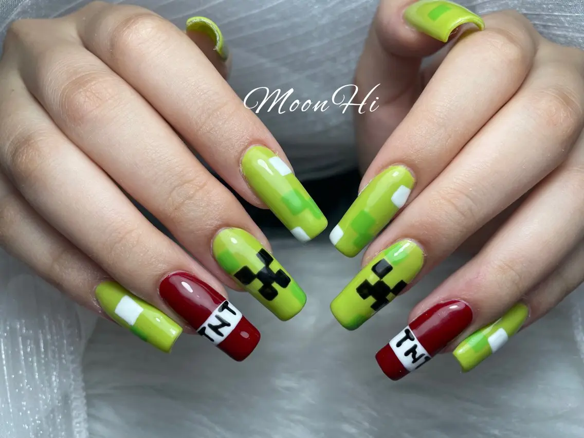 ネイル MoonHi Nail 朝霞台のネイルデザイン