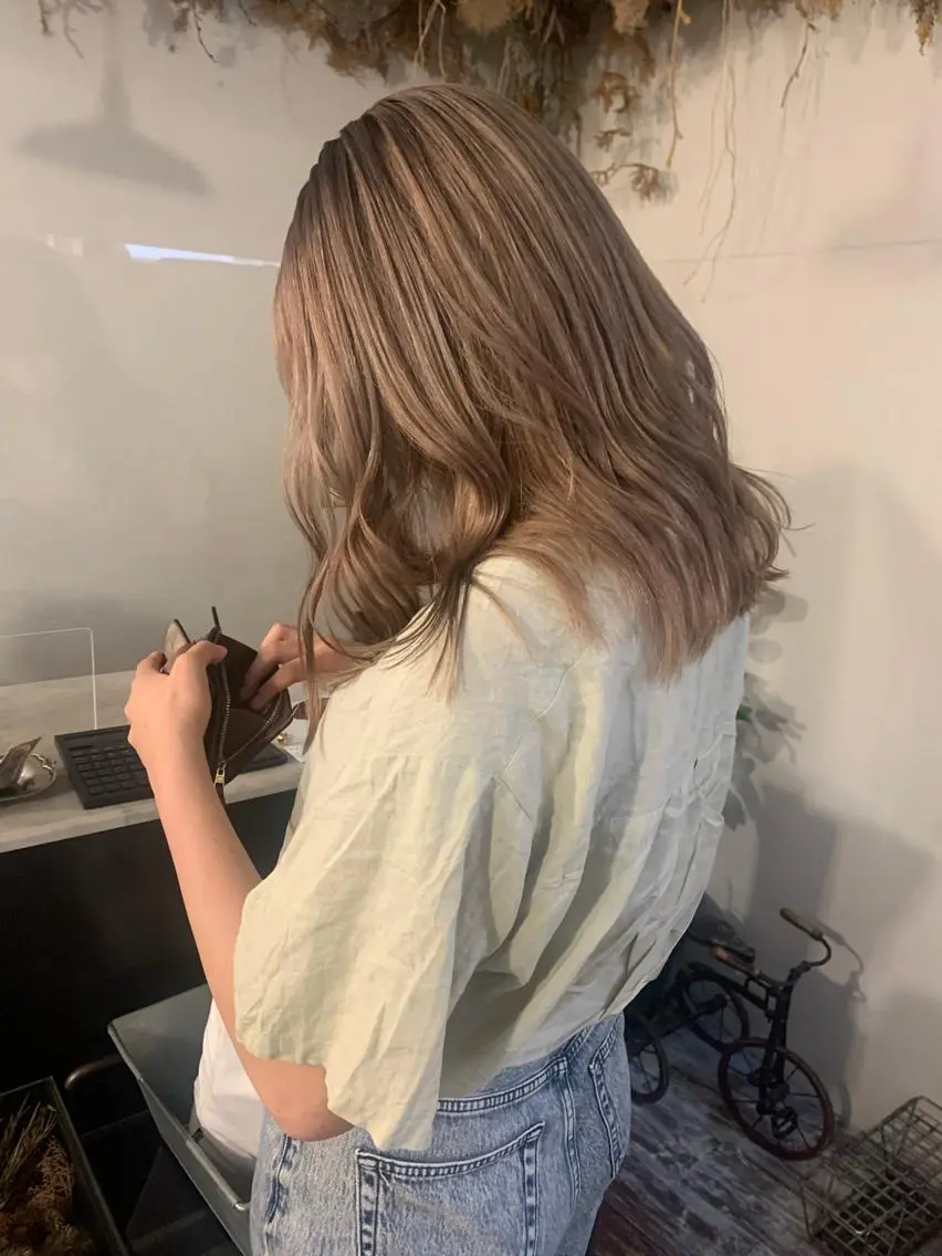 【新規、女性限定】ケアブリーチ💫カット+ダブルカラーの写真