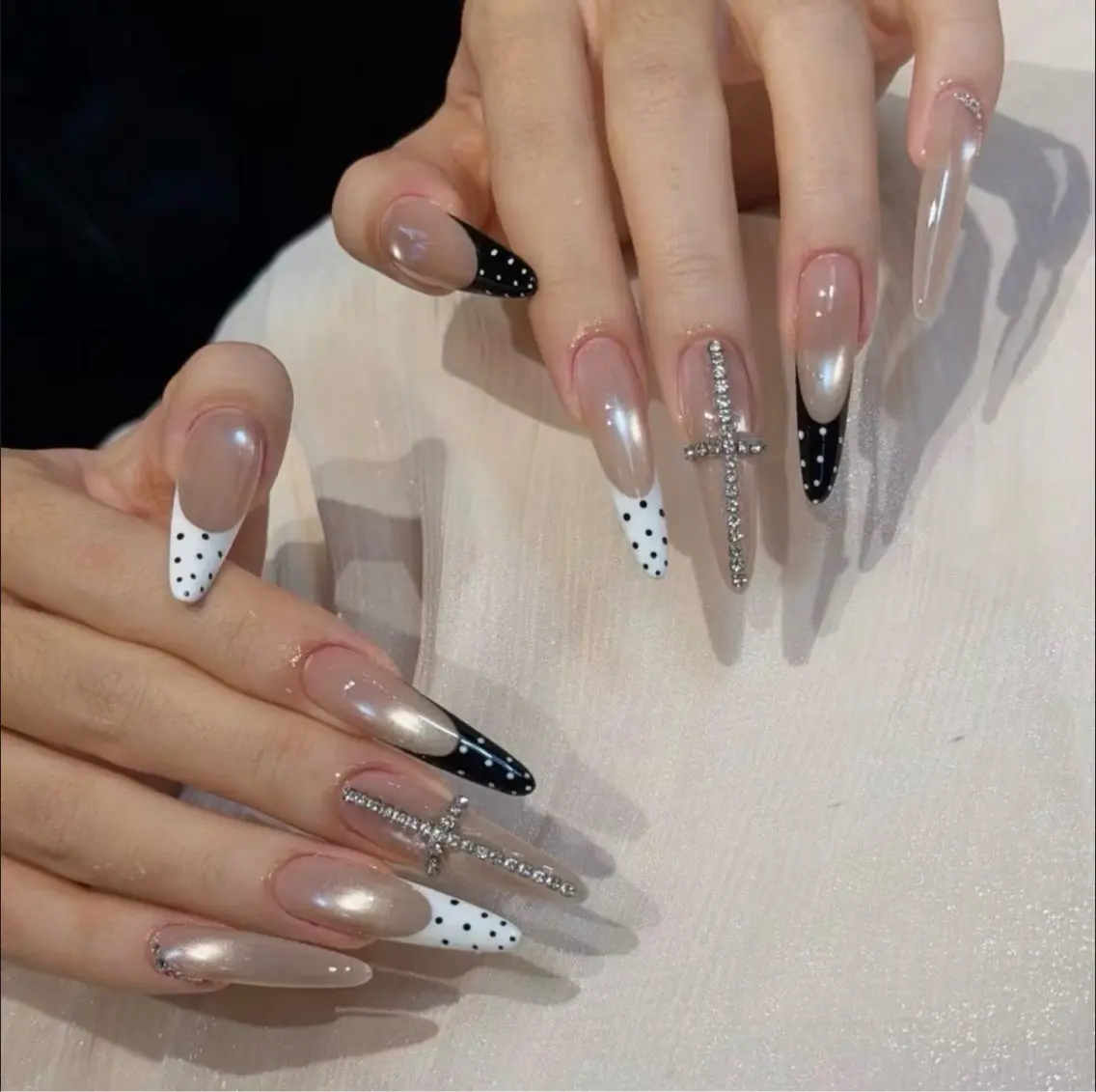 ネイル アートネイル ジェルネイル 韓国ネイル ニュアンスネイル シンプルネイル ハンドネイル ハンドケア Anna Melia Nailのネイルデザイン