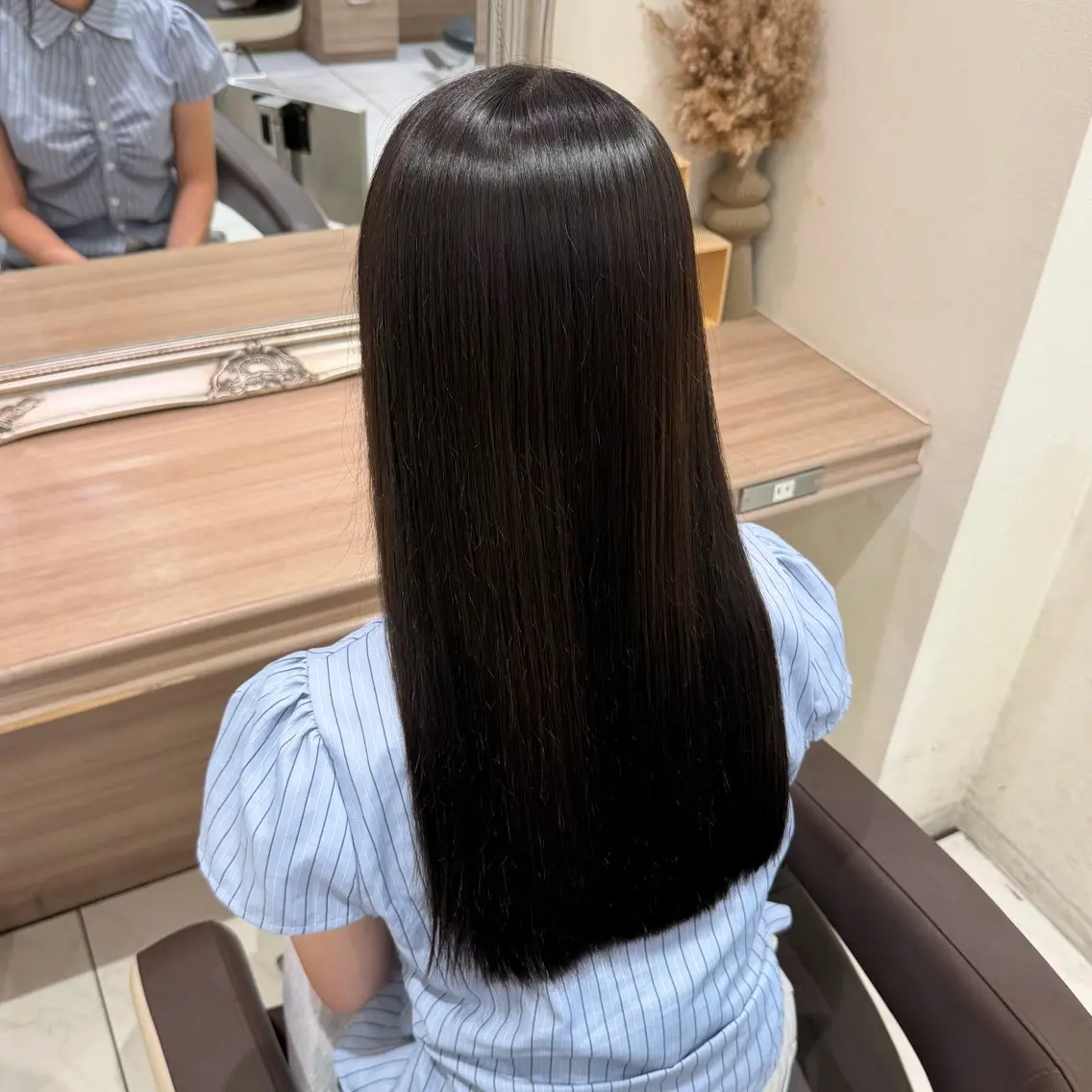 ロング カラー ロング 小島 莉奈のヘアスタイル