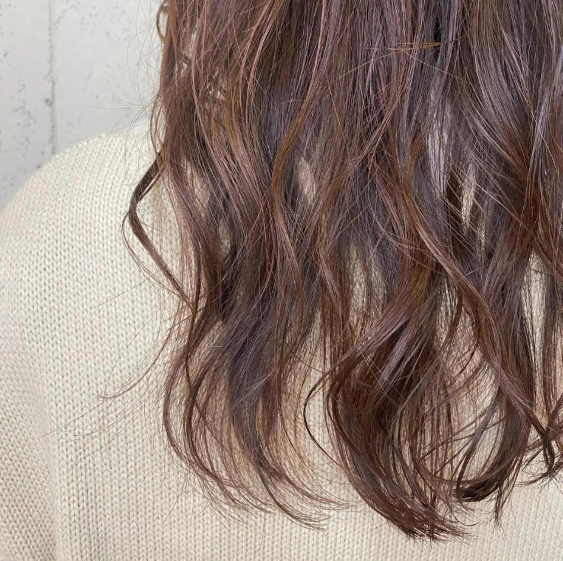 ミディアム カラー KAEDE🎀 縮毛矯正＆パーマ特化のヘアスタイル