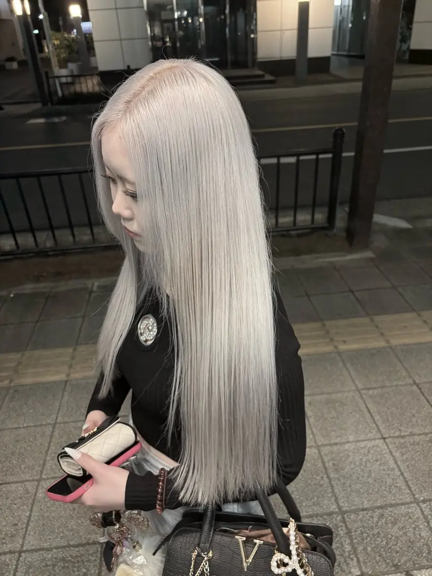 ロング カラー ヘアカラー トリートメント ヘッドスパ 【ハイトーン特化】 🦋森山陽向/大宮のヘアスタイル