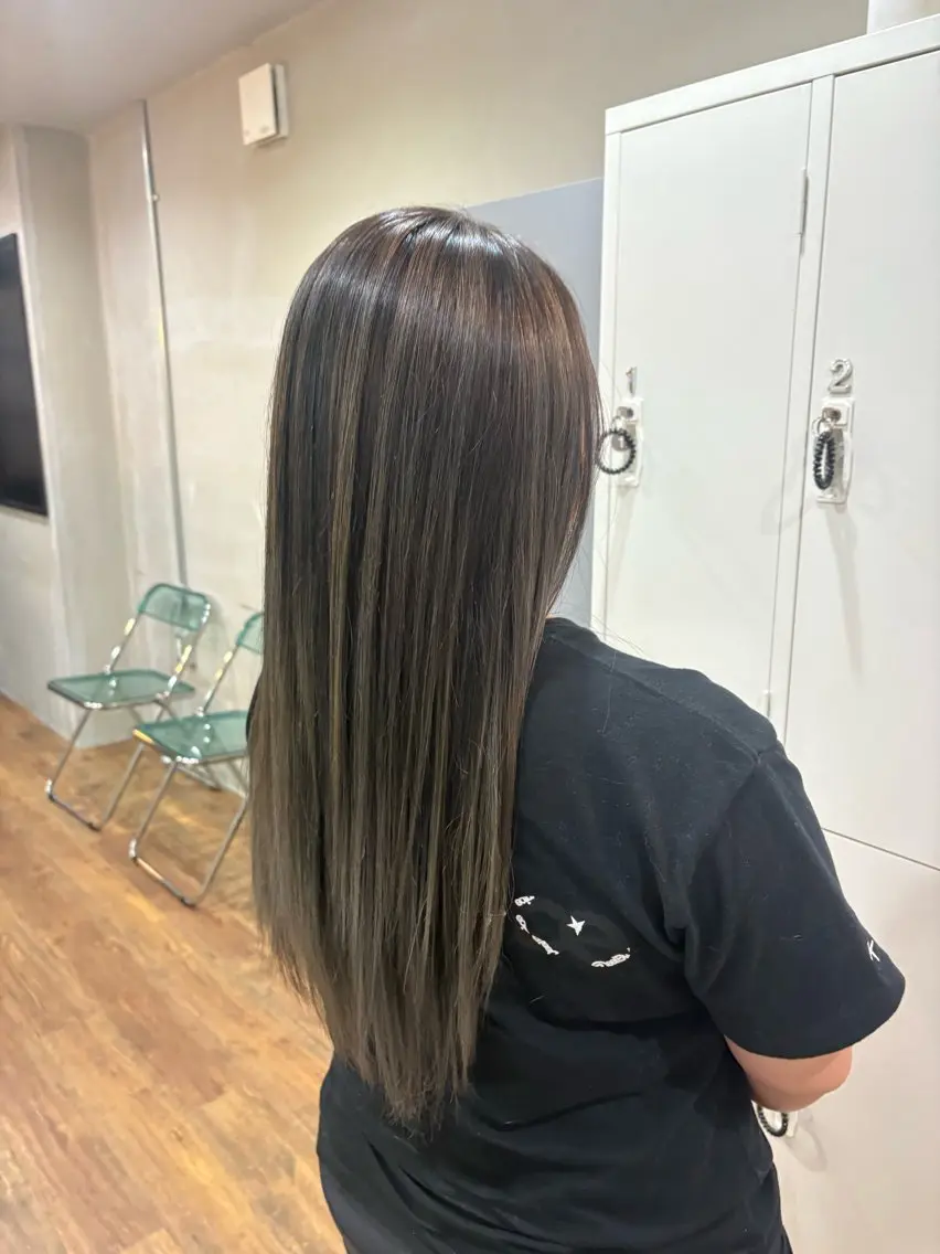ロング カラー ヘアカラー 🌞SoL🌞 高松 伶凪のヘアスタイル