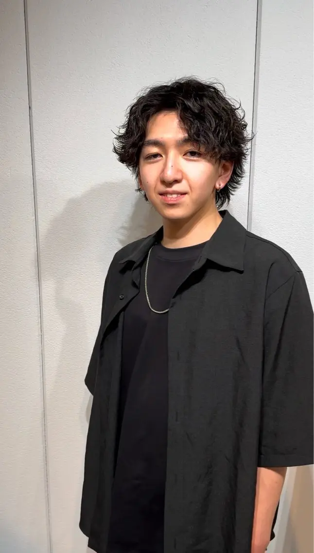 ショート パーマ メンズ カット パーマ 吉岡 昌吾のヘアスタイル