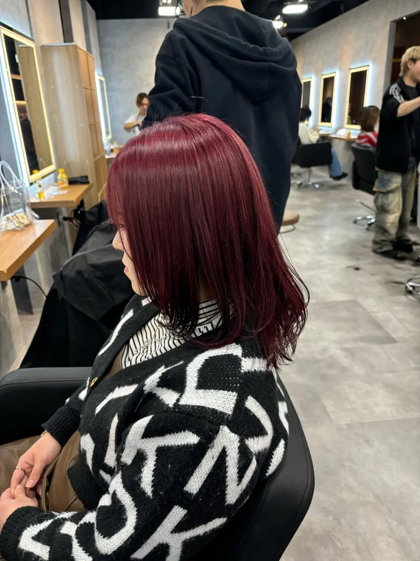 セミロング カラー パーマ ヘアアレンジ 透明感ブリーチカラー 🌈TOMOHIROのヘアスタイル