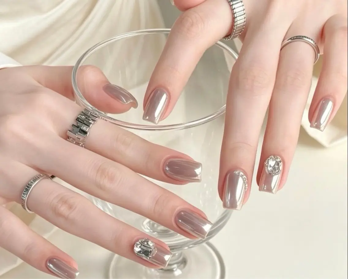 ネイル LUMI NAILのネイルデザイン
