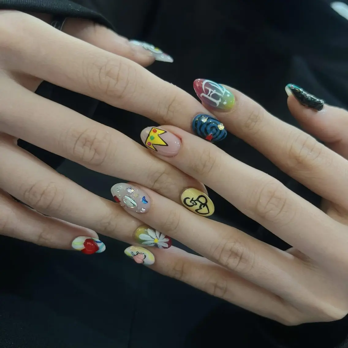 ネイル チークネイル フットネイル フレンチネイル グラデーション 韓国ネイル ハンドネイル YUKI NAILのネイルデザイン