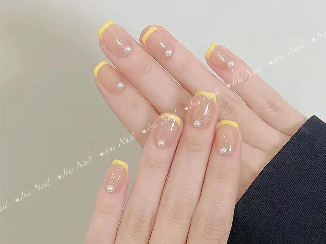 ネイル フレンチネイル ハンドネイル ハンドケア 🍒IRIS Nail🌸のネイルデザイン