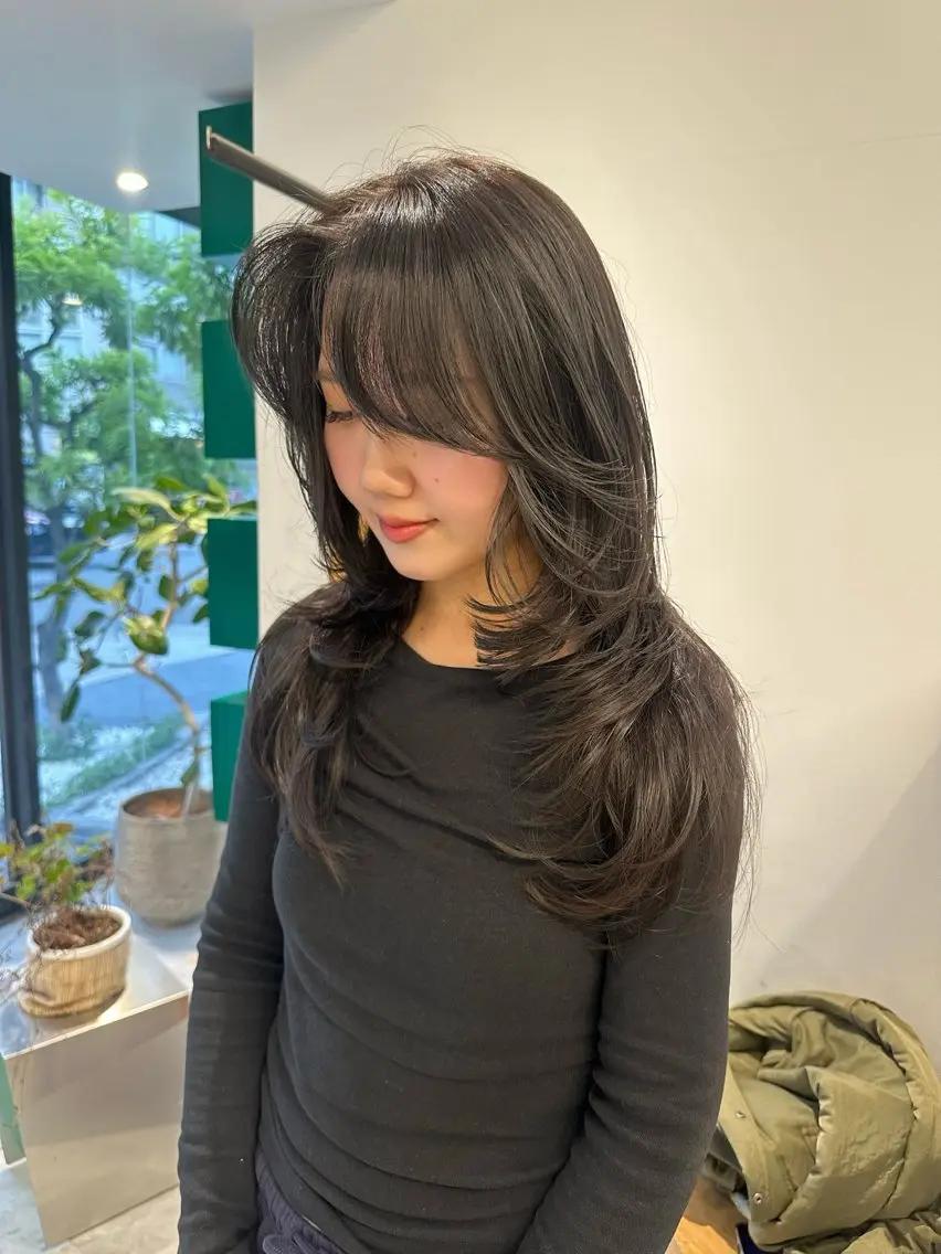 ロング カラー カット ヘアカラー トリートメント ハイトーン/透け感 カラー🎀真香のヘアスタイル