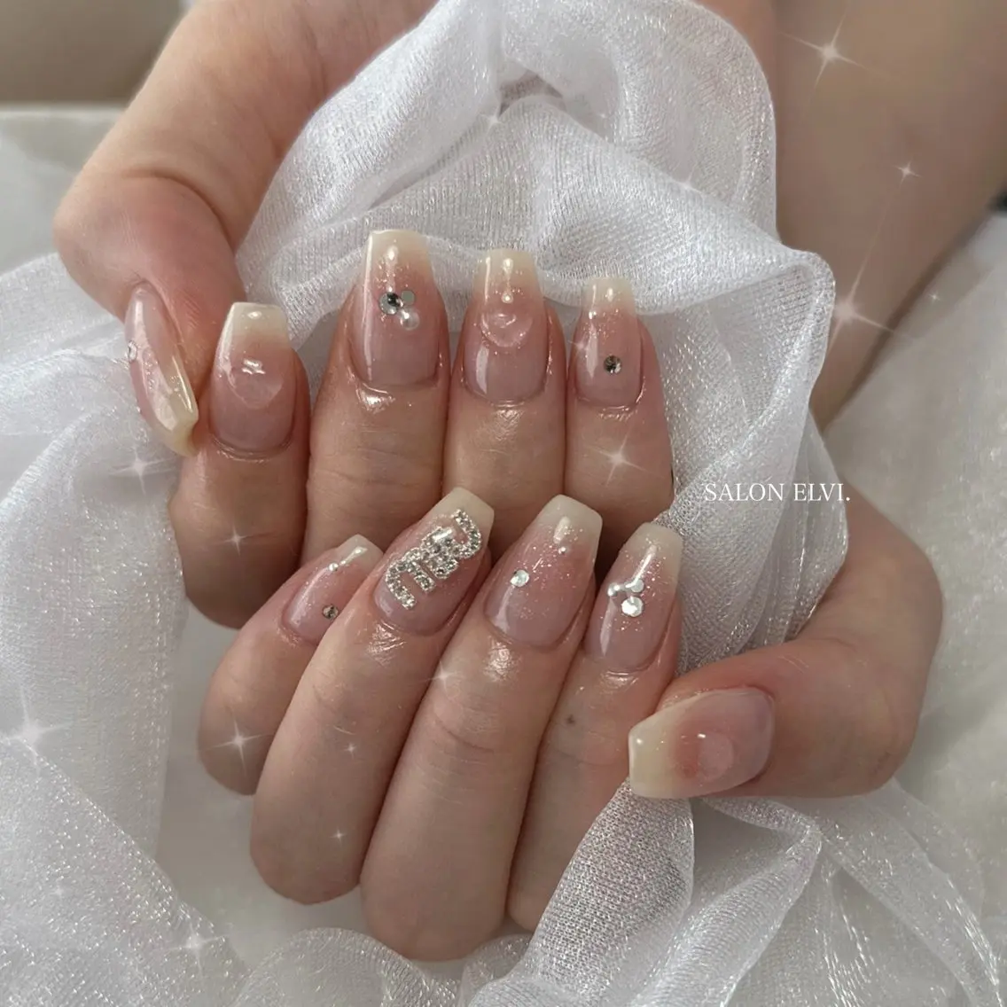 ネイル SALON ELVI.のネイルデザイン