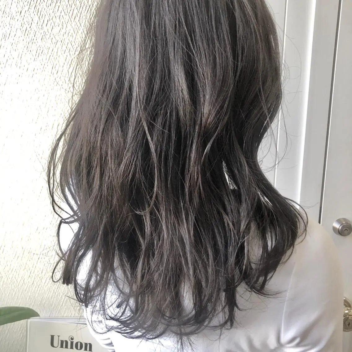 セミロング カラー ハイライトカラー ハイライト ヘアカラー トリートメント 江上拓郎/ショート /酸性ストレートのヘアスタイル