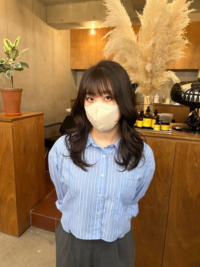 セミロング 伊賀 海優のヘアスタイル