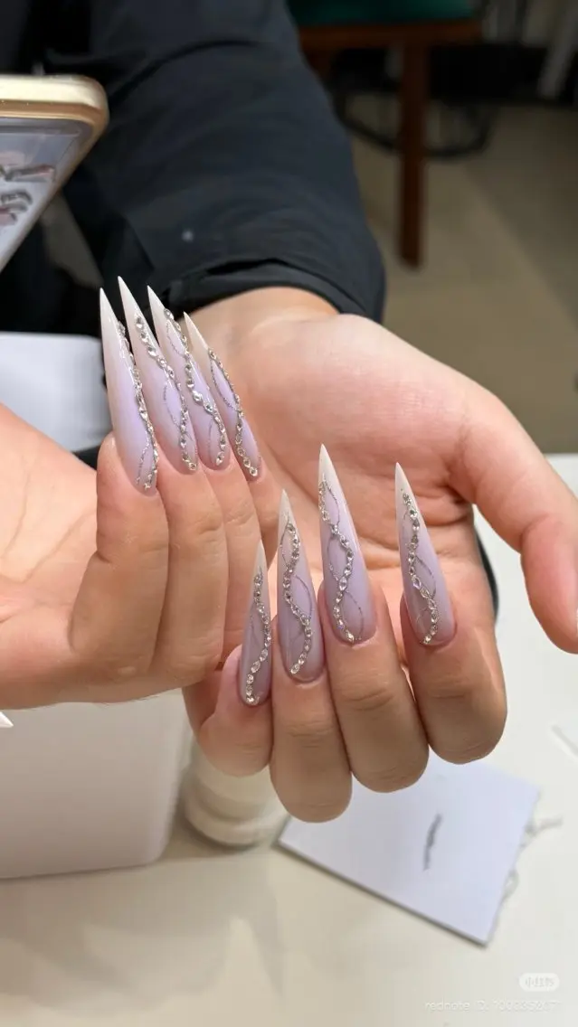 ネイル アニマル柄 チークネイル フラッシュネイル フラワーネイル フットネイル B·U Nail大宮 長さだし専門店のネイルデザイン