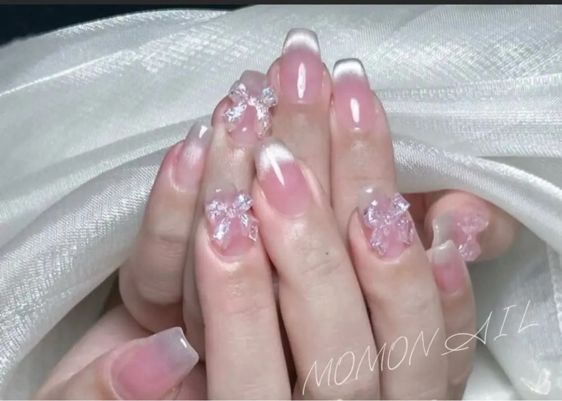 ネイル フレンチネイル マグネットネイル マグネットフレンチ ハンドネイル ハンドケア MOMO NAIL 北与野のネイルデザイン