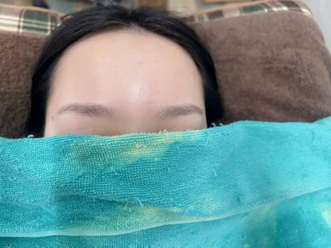 アイブロウ エステ はる ちゃんのヘアスタイル