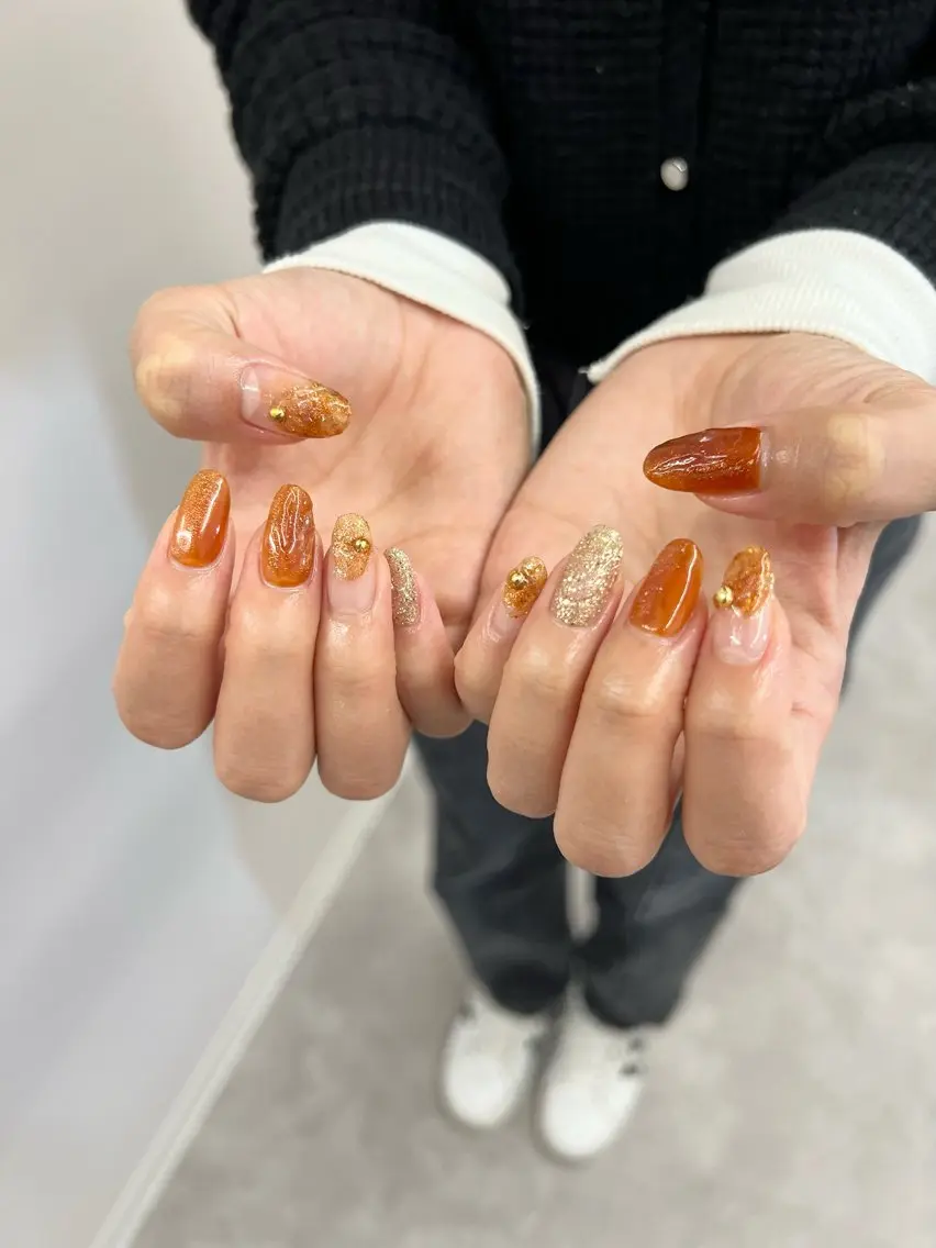 ネイル ジェルネイル 韓国ネイル マグネットネイル ニュアンスネイル オレンジ ハンドネイル ハンドケア Bana_ Nailのネイルデザイン