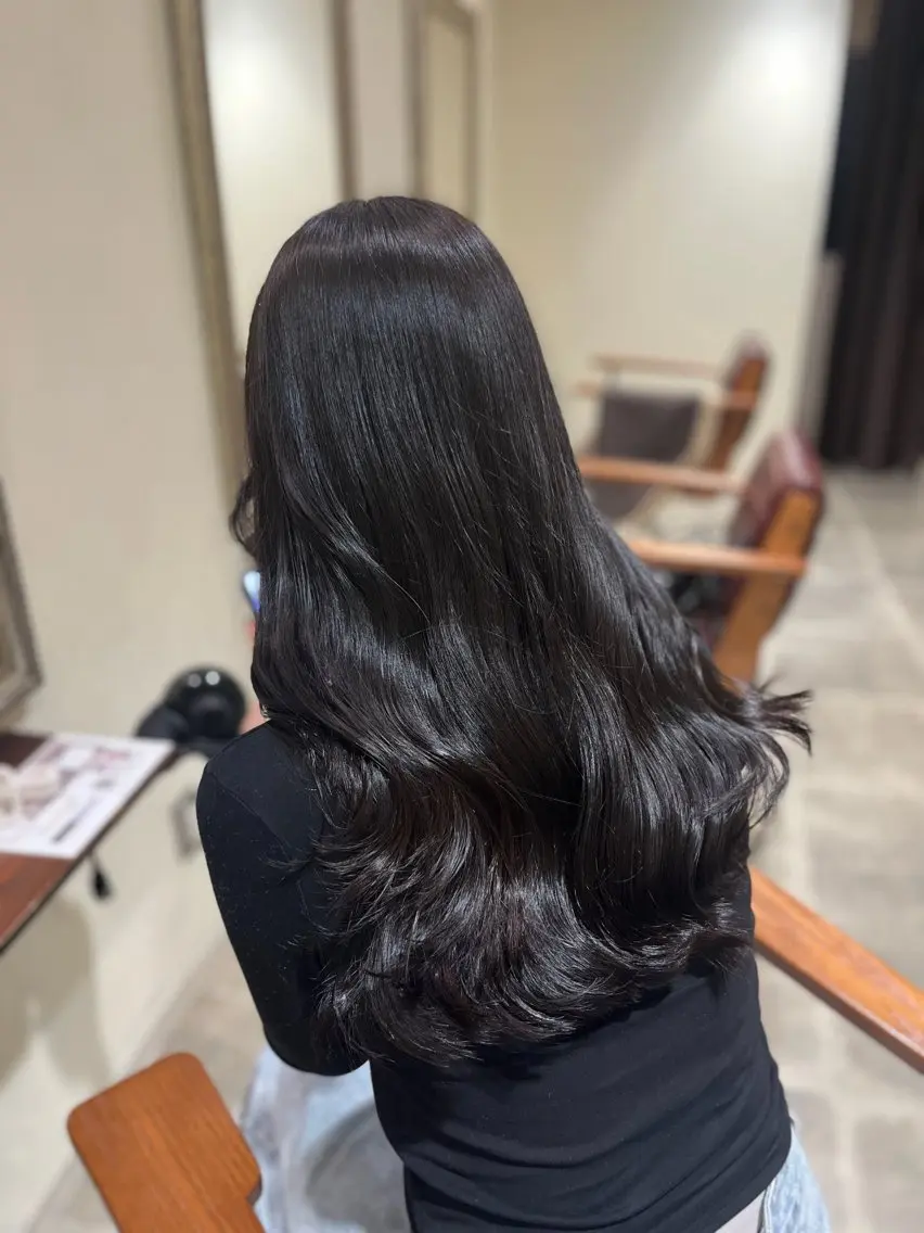 カラー ダークグレー ダークグレージュ グレージュ 岡本 かのんのヘアスタイル