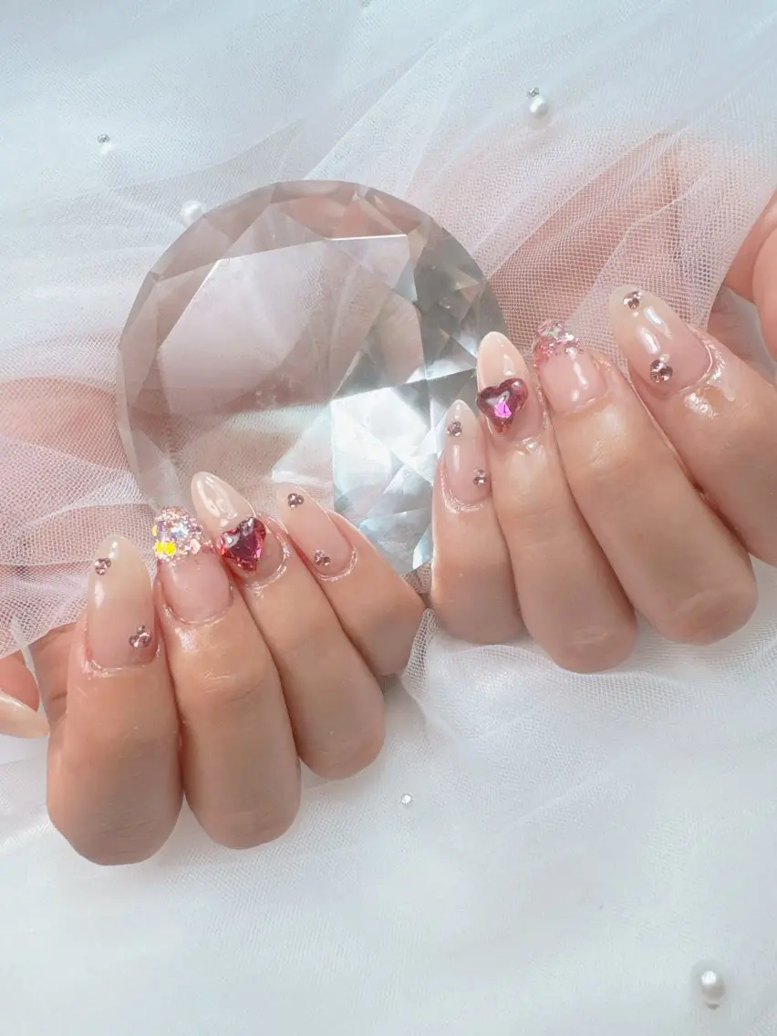 ネイル アートネイル チークネイル フレンチネイル ジェルネイル ガラスフレンチ ハンドネイル Queeens nailのネイルデザイン