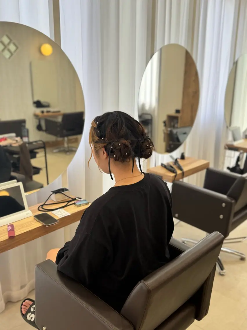 ミディアム お団子ヘア Agu hair 粉河のヘアスタイル
