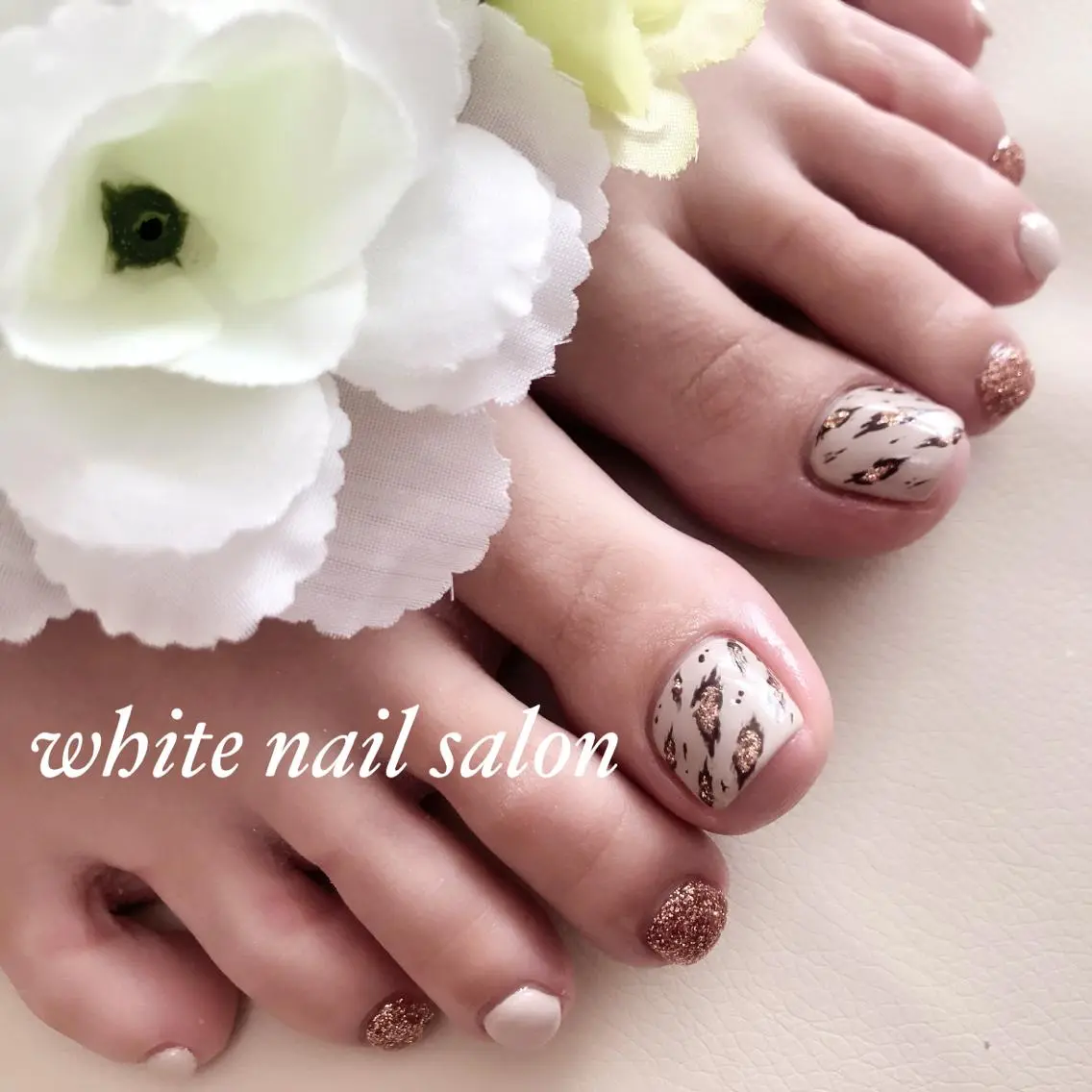 ネイル フットネイル ジェルネイル ハードジェル オフィスネイル スカルプネイル フットネイル white nail salonのネイルデザイン