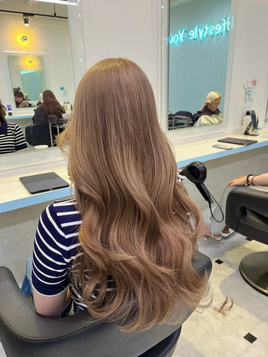 ロング カラー ヘアカラー トリートメント ブリーチカラー 🩵MIZUKIのヘアスタイル