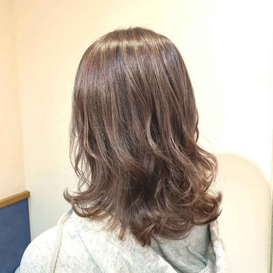 セミロング カラー ブリーチ ブラウンカラー カット ヘアカラー トリートメント LINK yumiのヘアスタイル