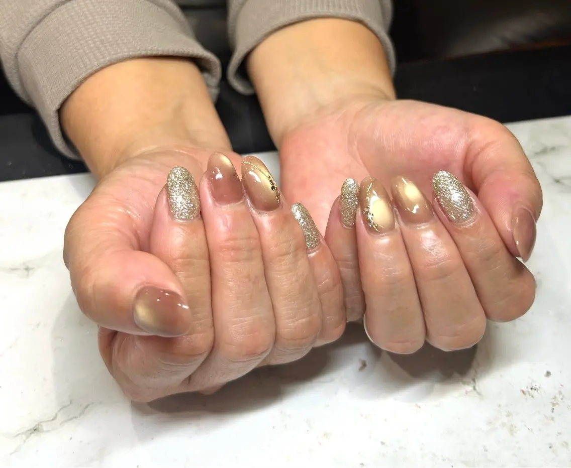 ネイル ジェルネイル Jr.ネイリスト 𝐢𝐫𝐨𝐡𝐚のネイルデザイン