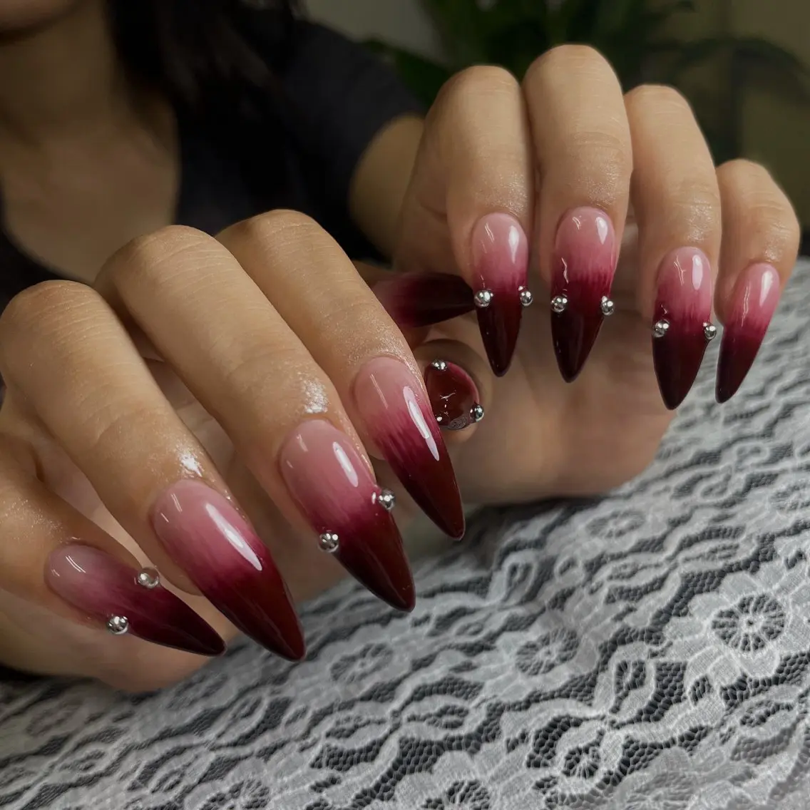 ネイル チークネイル 桜ネイル 長さ出し フットネイル ジェルネイル ハンドネイル YURI NAILのネイルデザイン