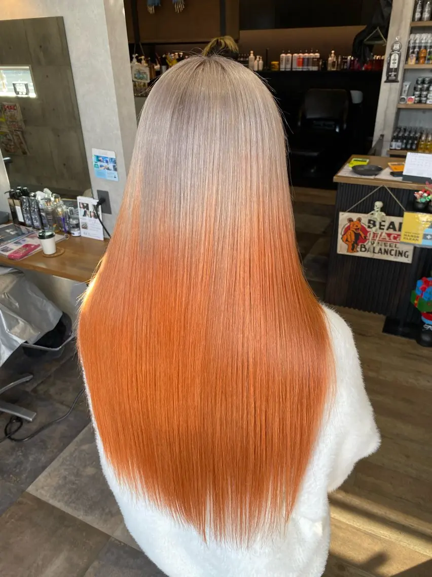 ロング ヘアカラー わたぬき りるのヘアスタイル